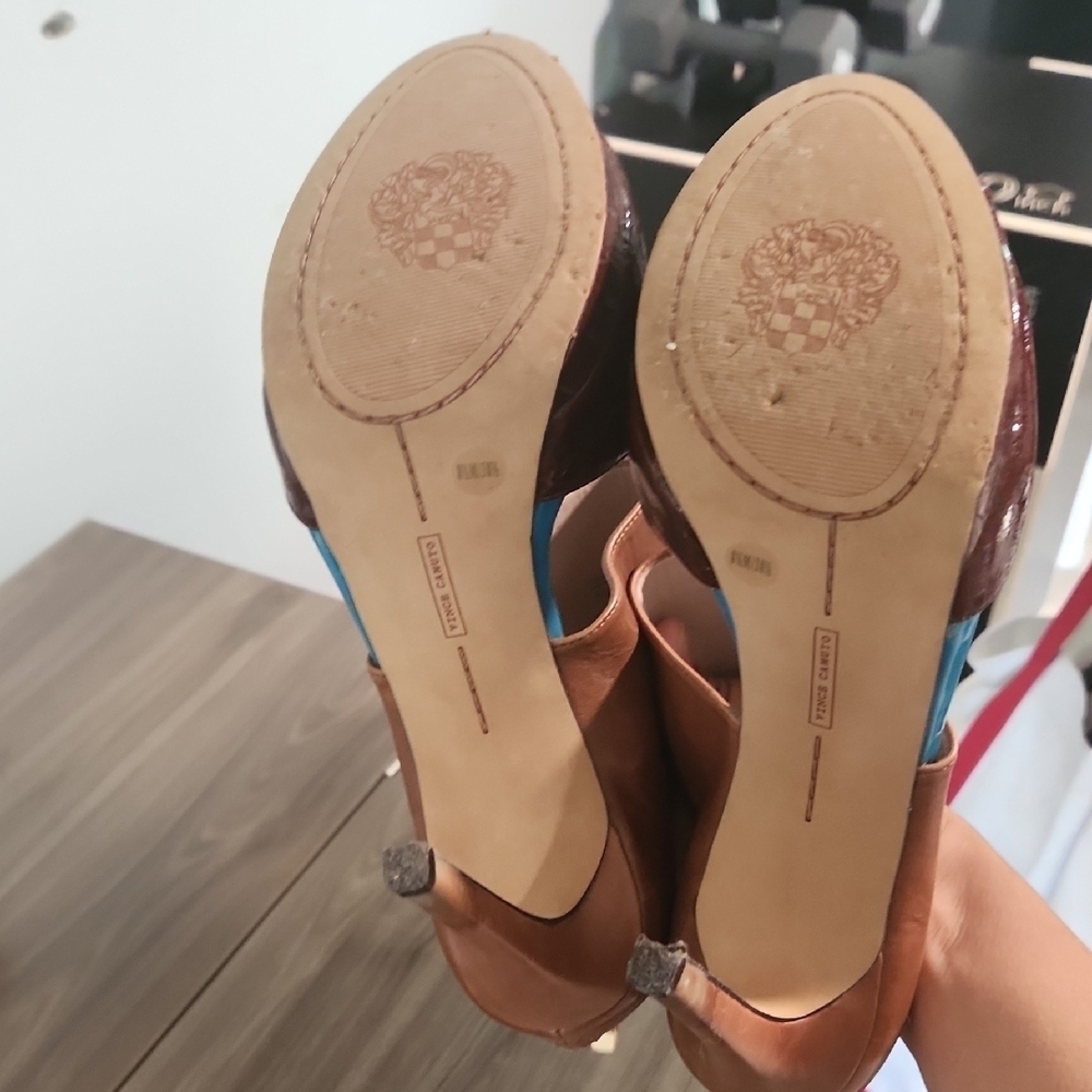 Vince Camuto Tan and Brown Heels with Blue Accents - Picture 6 of 6